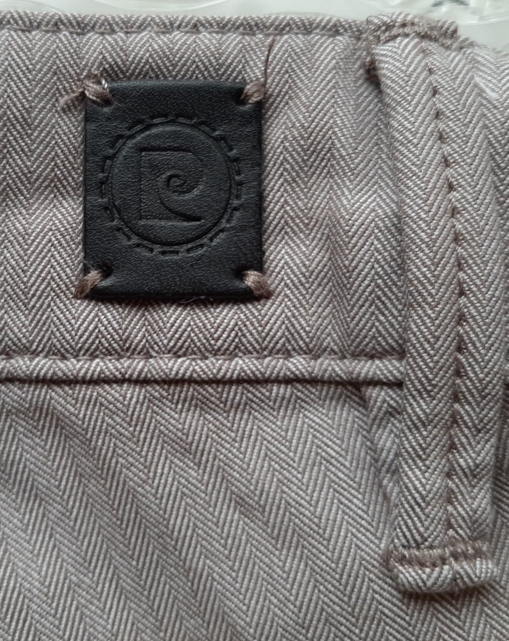 Pierre Cardin къси панталонки, оригинални 54 номер