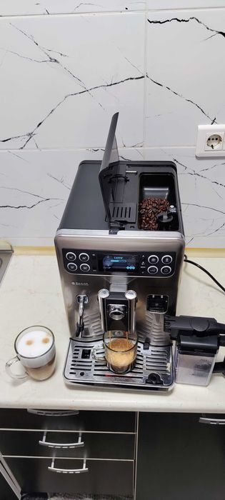 Espressor Automat Saeco Exprelia HD8855 Aparat Cafea Boabe Cana Lapte