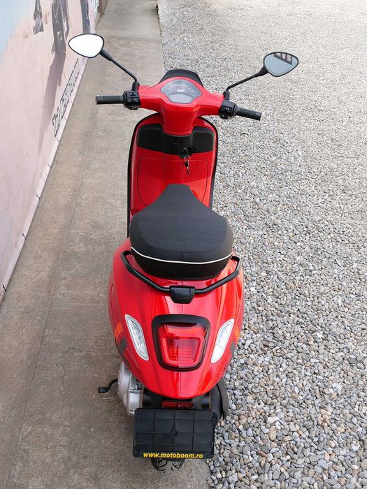 Lichidare Scuter Vespa Sprint S 50 2024  | Rate | Leasing