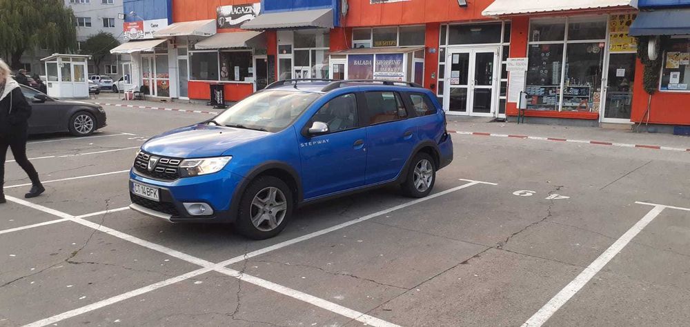 Dacia MCV avariata
