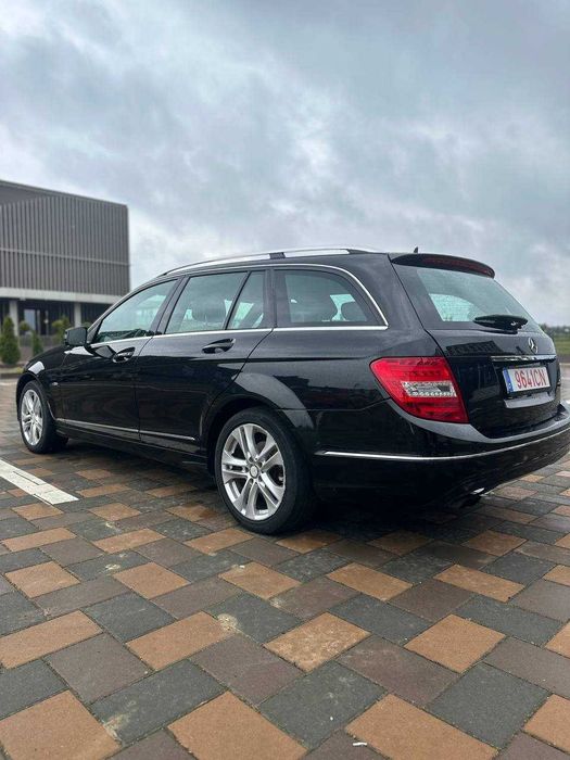 De vânzare Mercedes-Benz C 200 CDI 
BLUEEFFICIENCY