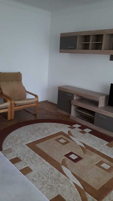 Inchiriez apartament 2 camere  ultracentral