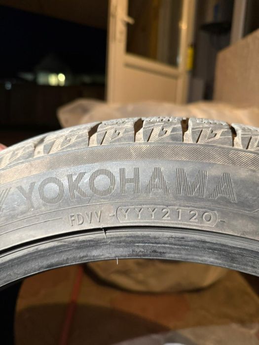 Продам резину зимную YOKOHAMA