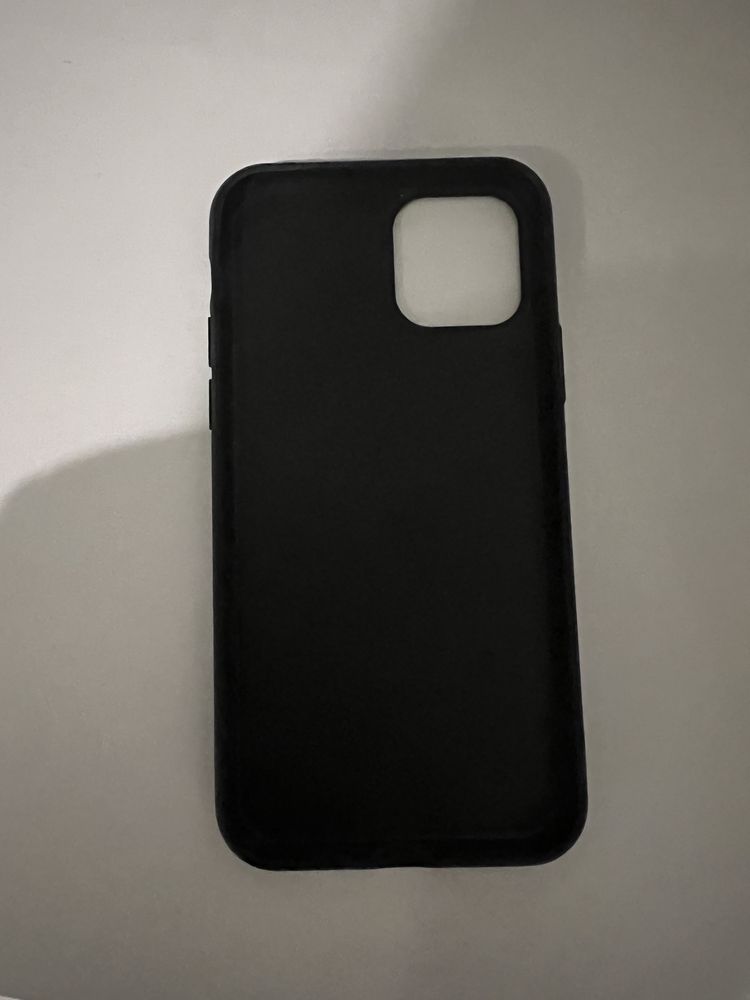 Husa originala Guess Iphone 11 Pro - aspect marmorat