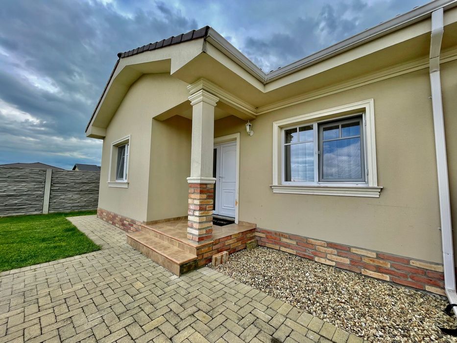 PROPRIETAR inchiriez casa