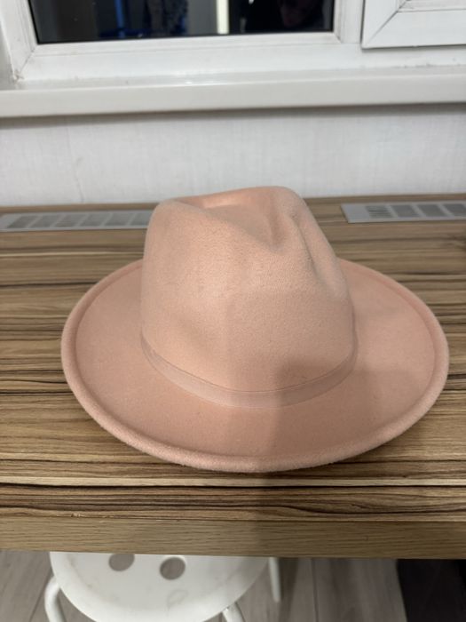 Продам шляпу  фетровую