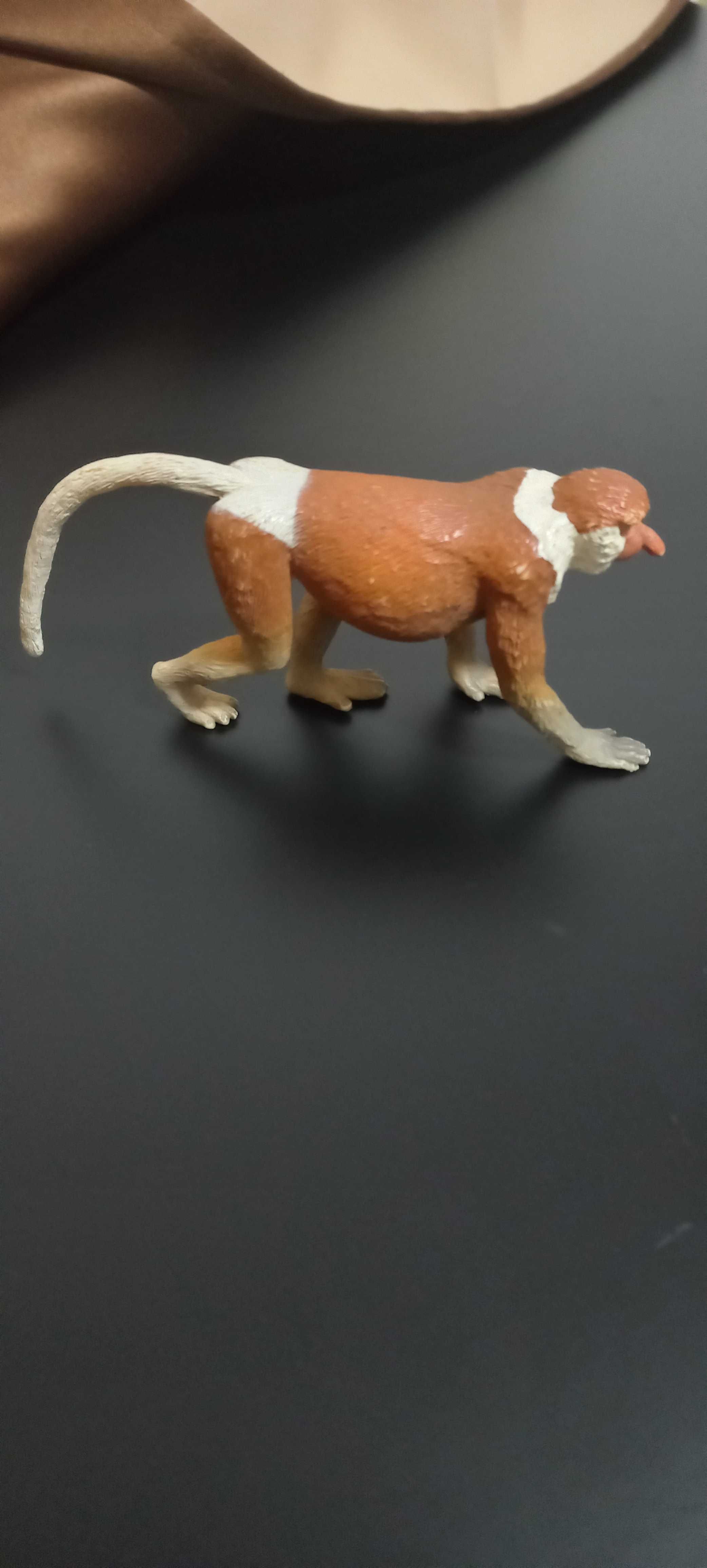 Mojo - Figurina maimuta cu trompa
