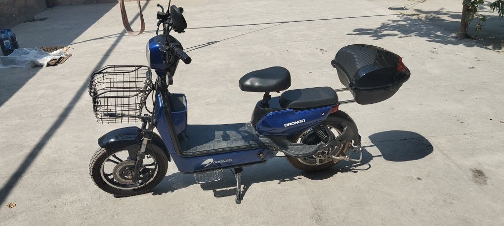 Skuter sotiladi yangidek aybi yuq