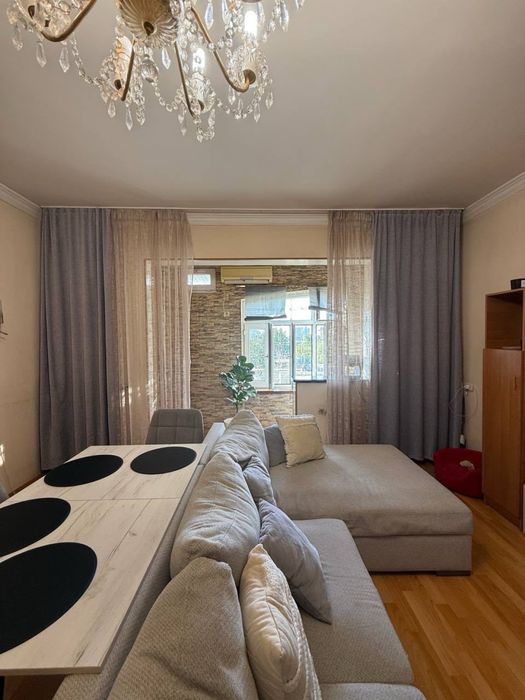 Самый ЦЕНТР Продается 4 комнатная на Садык Азимова Японское посльство