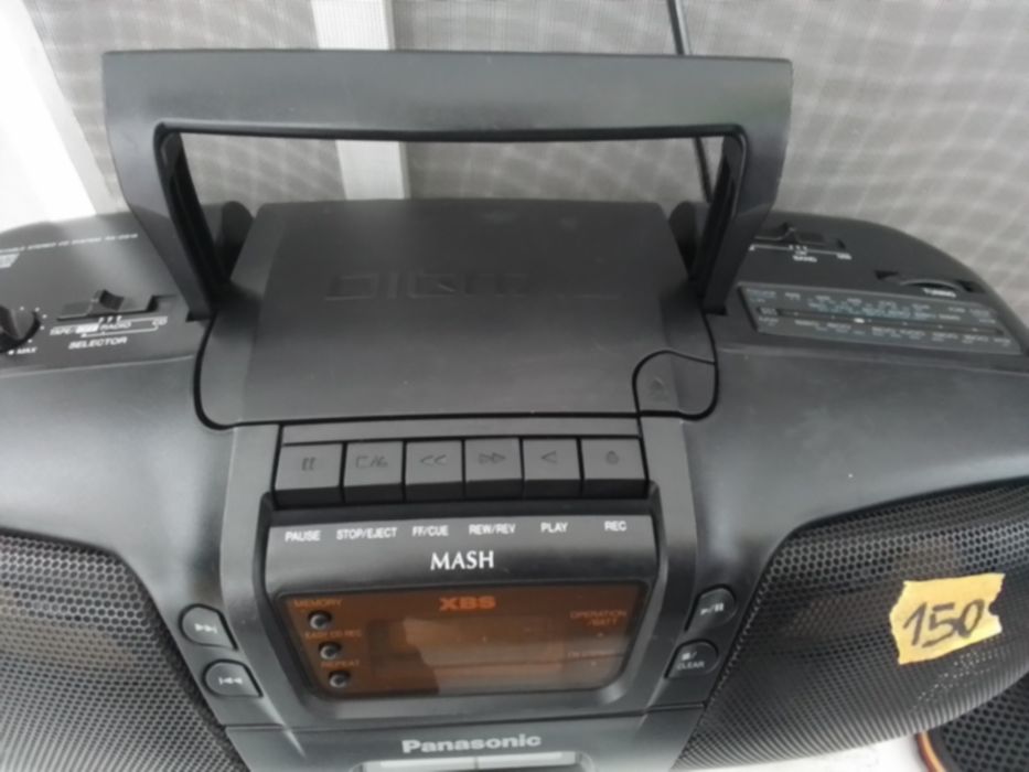 Radio panasonic portabil