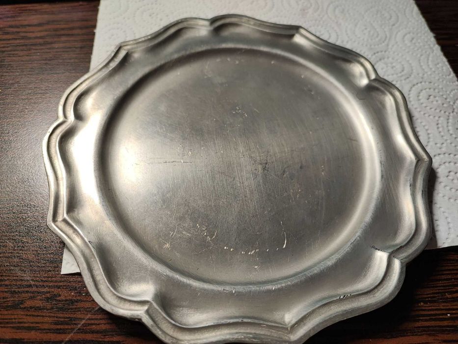 Lot vintage de 8 farfurii de zinc