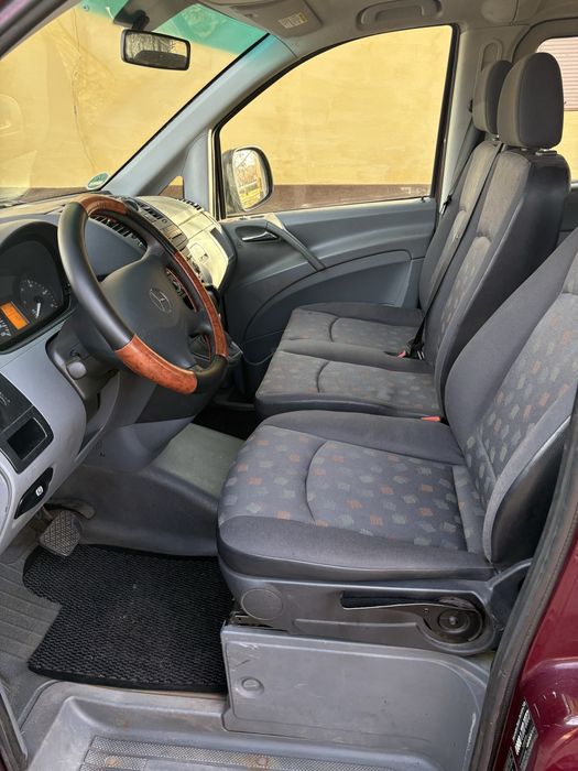 Mercedes Vito 9 locuri Automat