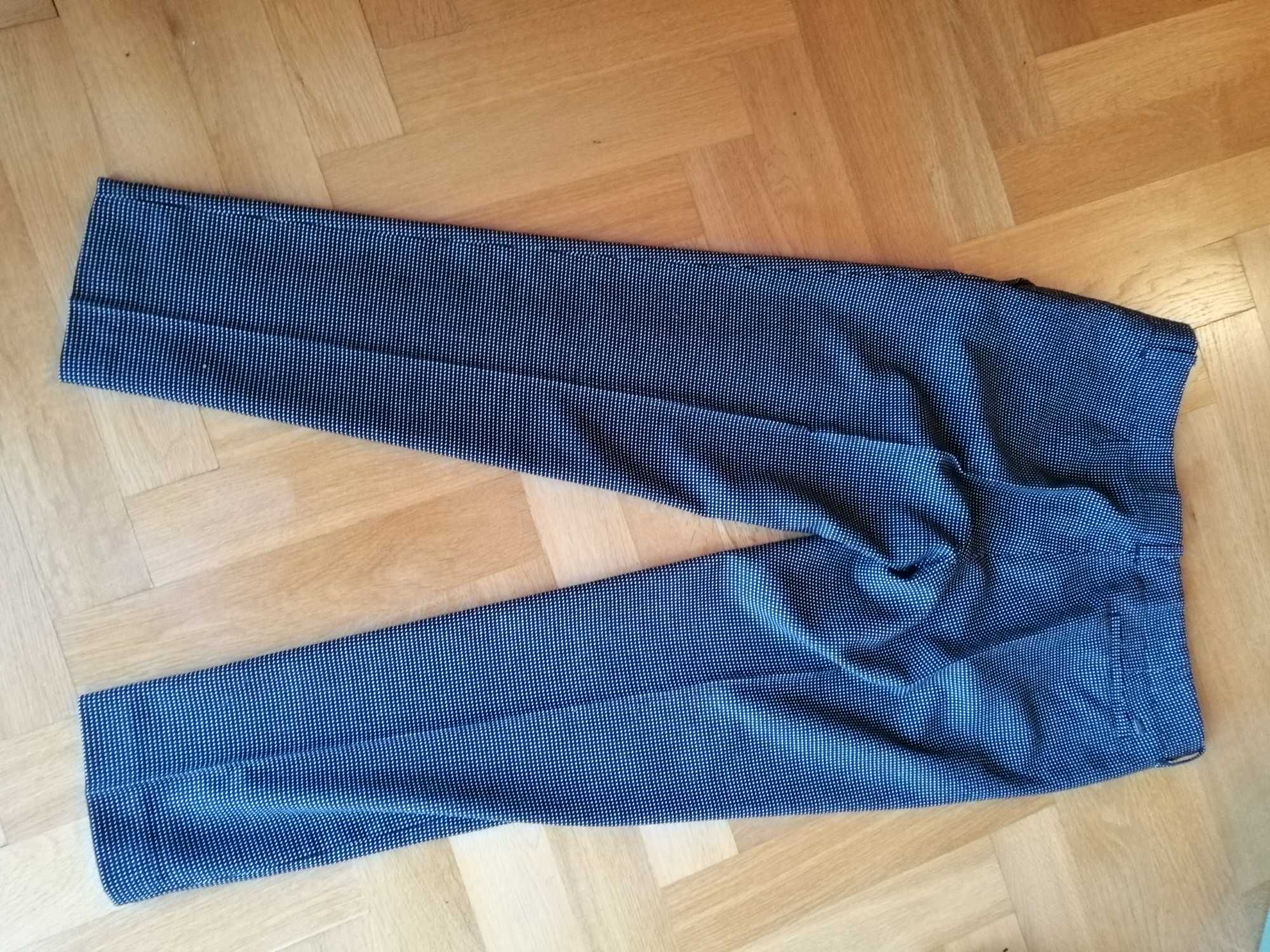 Armani Jeans панталон размер М, памук и др. примеси.