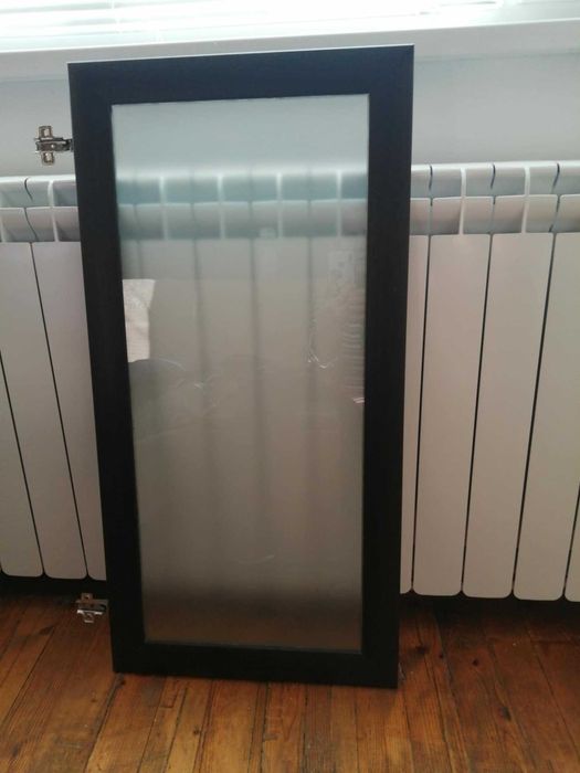 Вратички от стъкло и МДФ профил