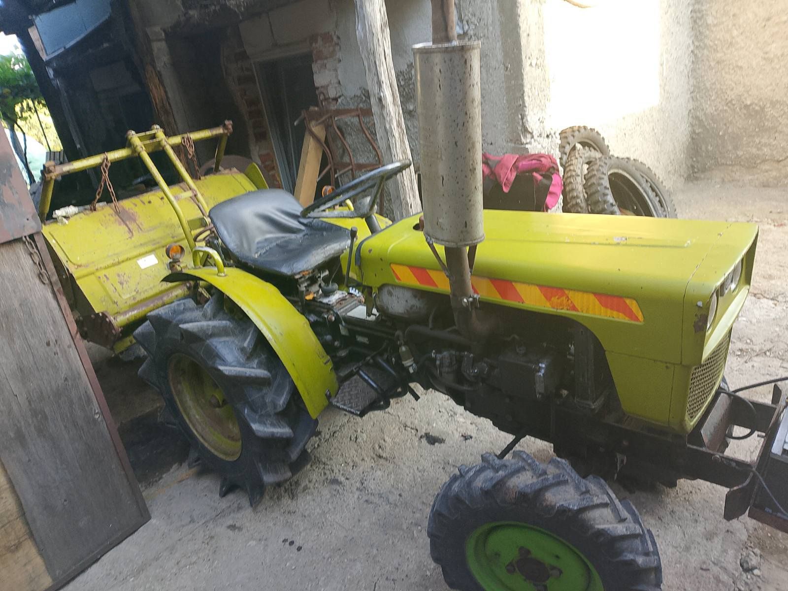 Продавам трактор Yanmar 1300D
Продавам трактор Yanmar 1300D