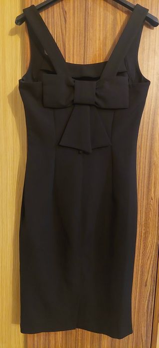 Елегантни дамски рокли