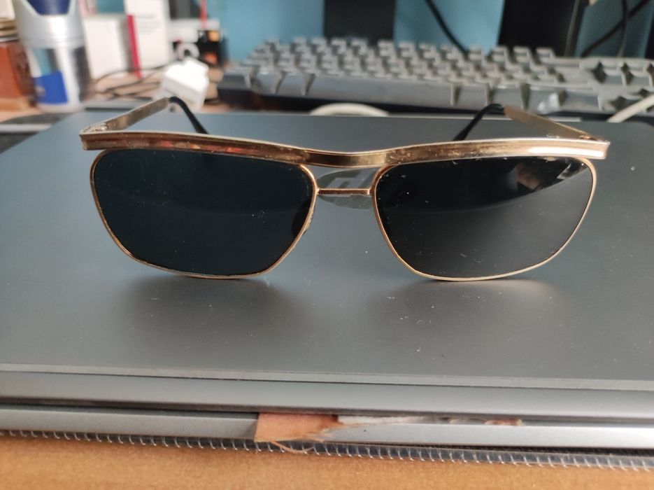 Стилни слънчеви очила