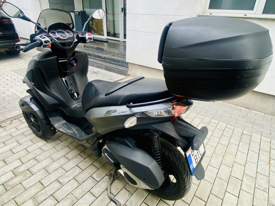 Vand Piaggio Mp3 300 Yourban se conduce cu  permis B