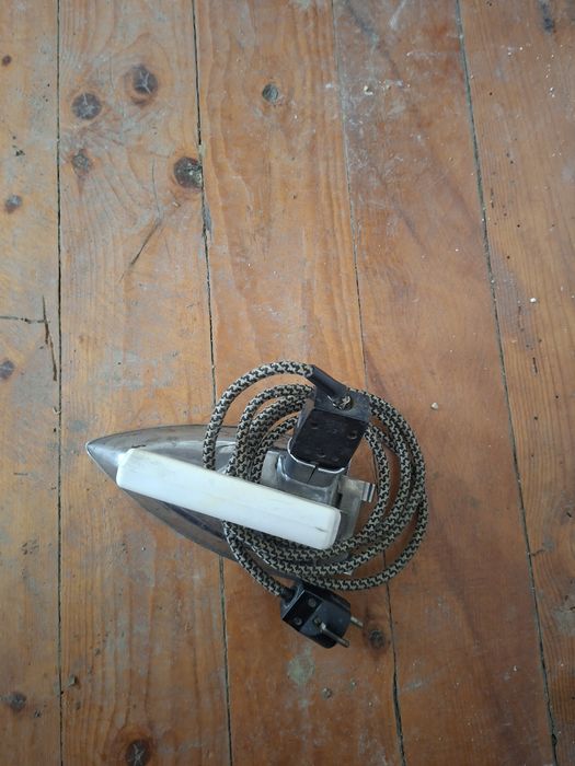 Стара ютия антика