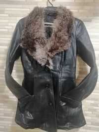 Чудесен къс  дамски шлифер от естествена кожа