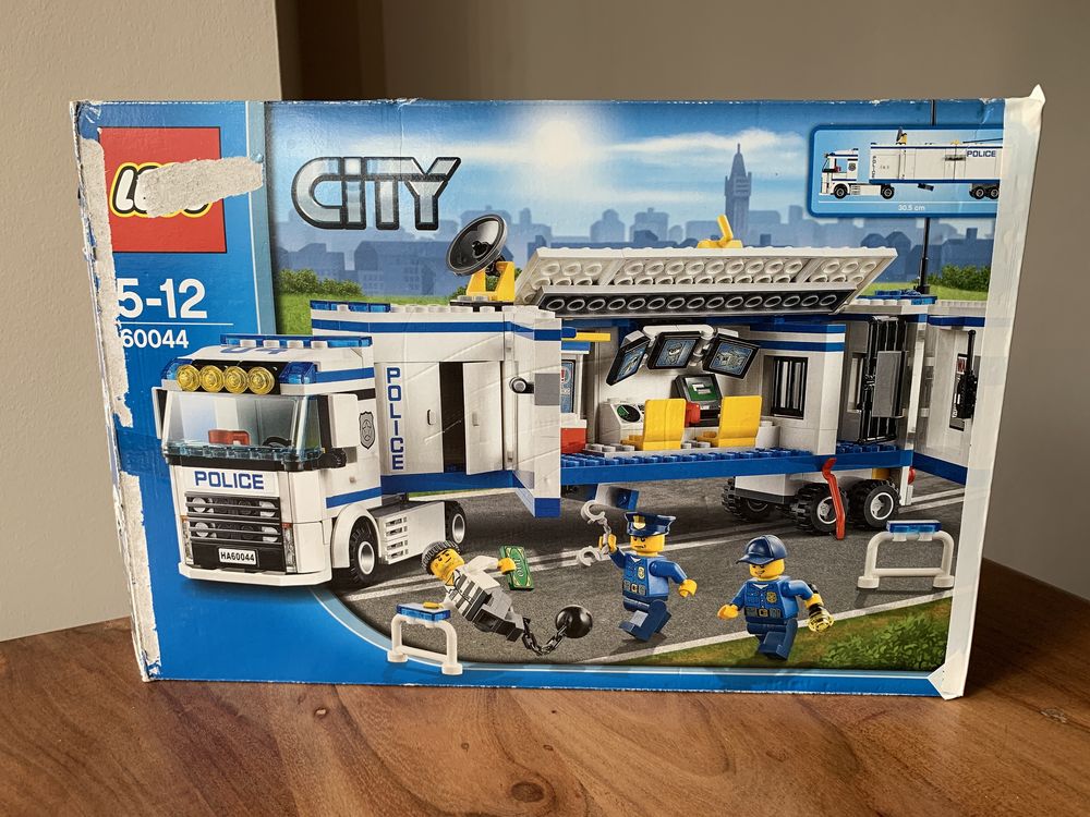 Lego City 60044 - Мобилен полицейски център