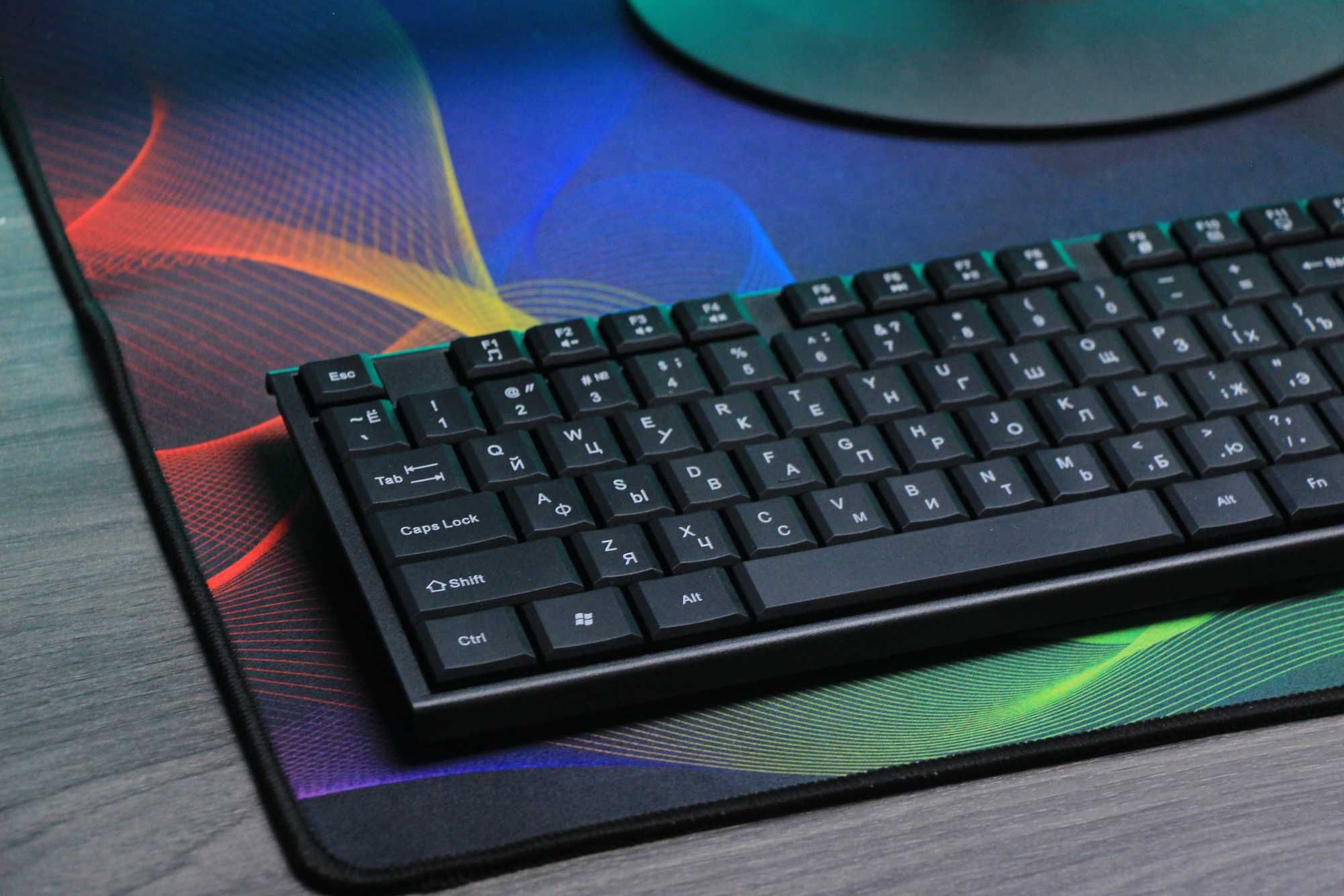 Ofis ishlari uchun Judai hcham Lenovo kompyuter