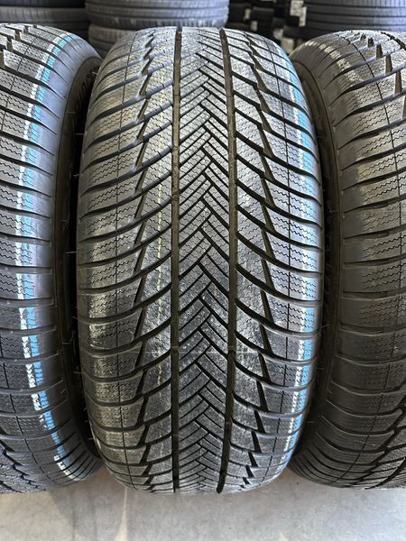 255/55/20 BRIDGESTONE RunFlat 4бр