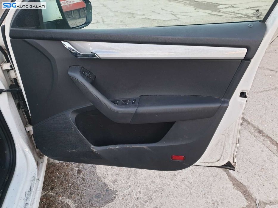 Panou Tapiterie Fata Interioara Usa Portiera Dreapta Fata Skoda Octavia 3 2013 - 2017 [C4378]