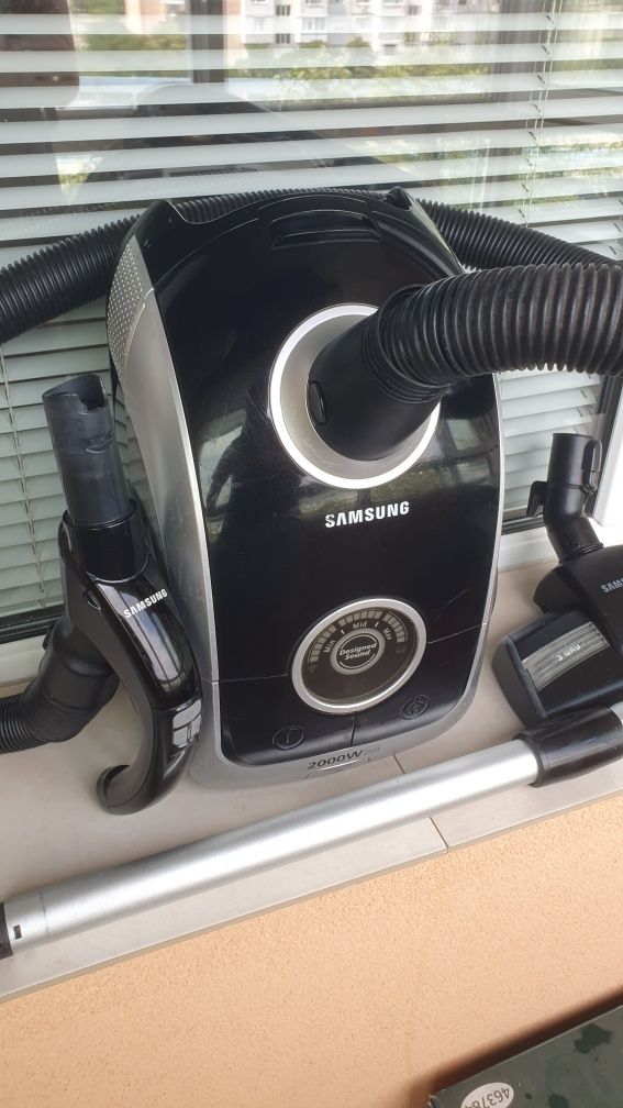 Прахосмукачка Samsung SC6340 с дистанционно