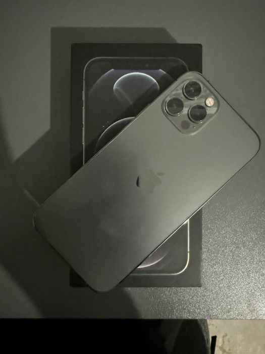 Продам iphone 12 pro