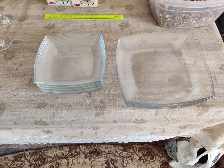 Тарелки немецкие стеклянные 12 шт.