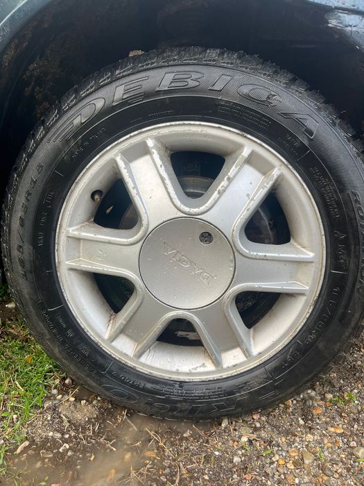 Vand Logan 2005 1.6 Benzina