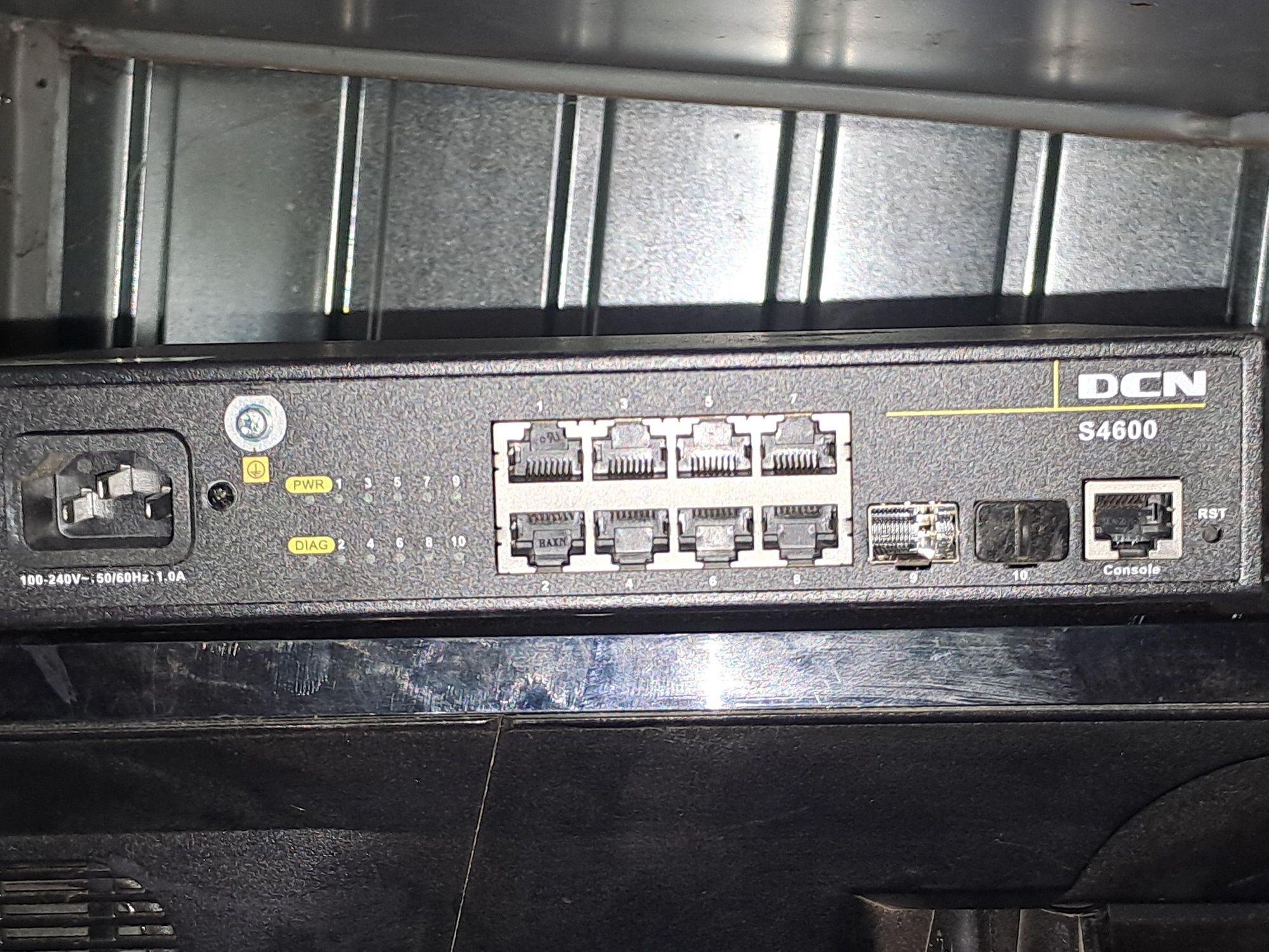 Sw dcn,Cisco, port 100/1000