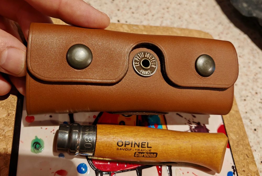 Кожен калъф за сгъваем нож/нож за стриди марка Le Petit Jouteur