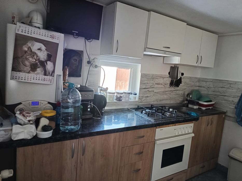 Casa cu 3 camere 70mp are toate utilitățile la 8 km de Selgros Craiova