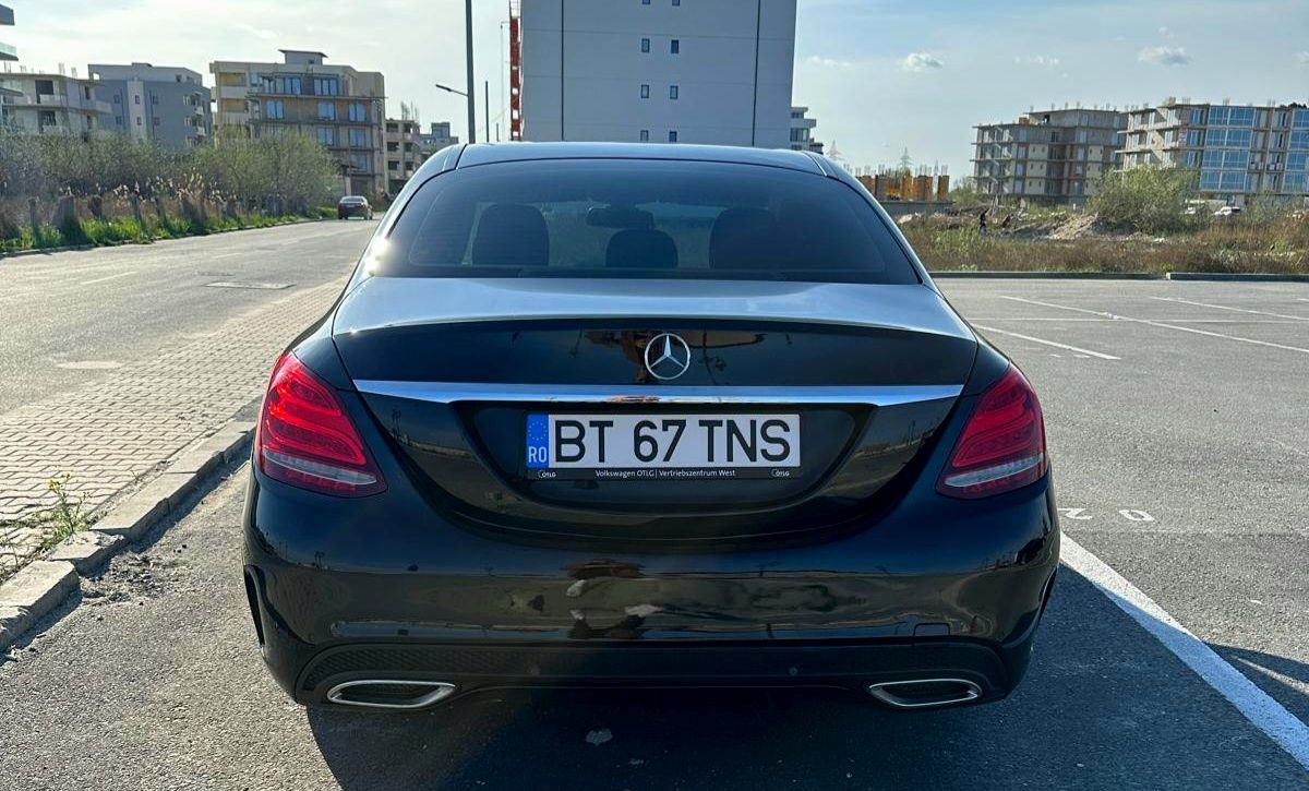 Mercedes-Benz c220d AMG