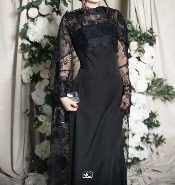 Черное вечернее платье