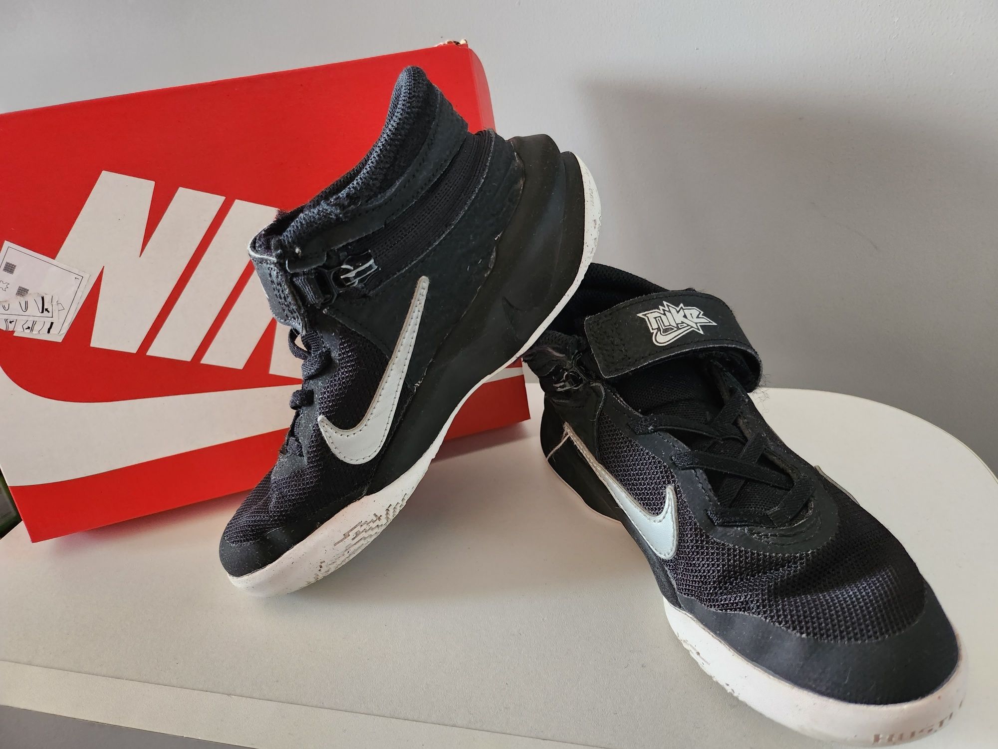 Nike баскетболни обувки