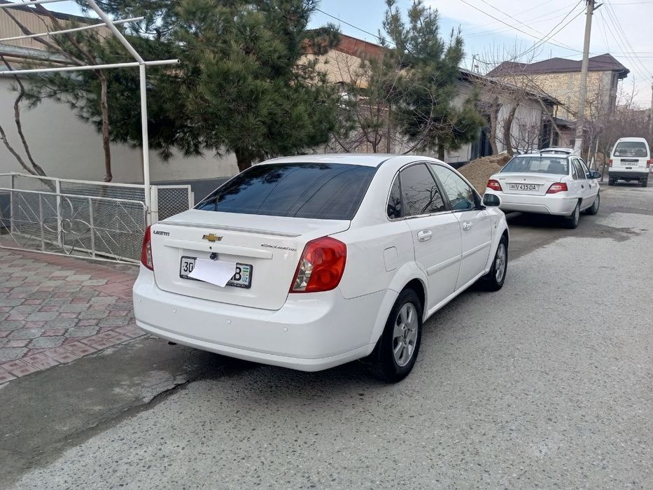Chevrolet lacetti