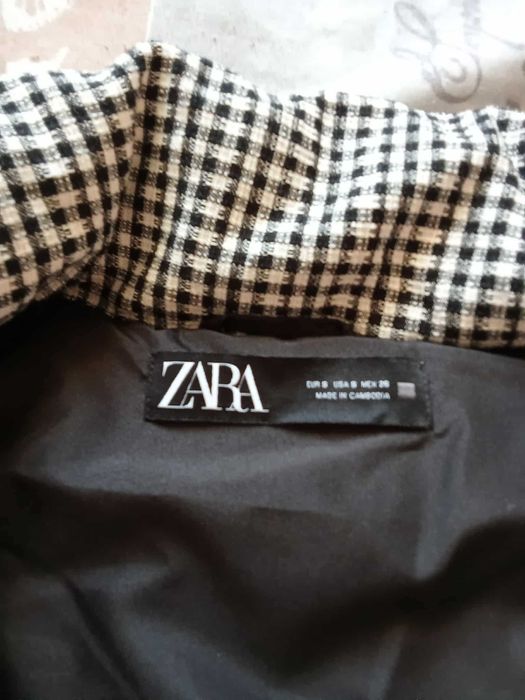 Елек зима пролет, черно бяло каре