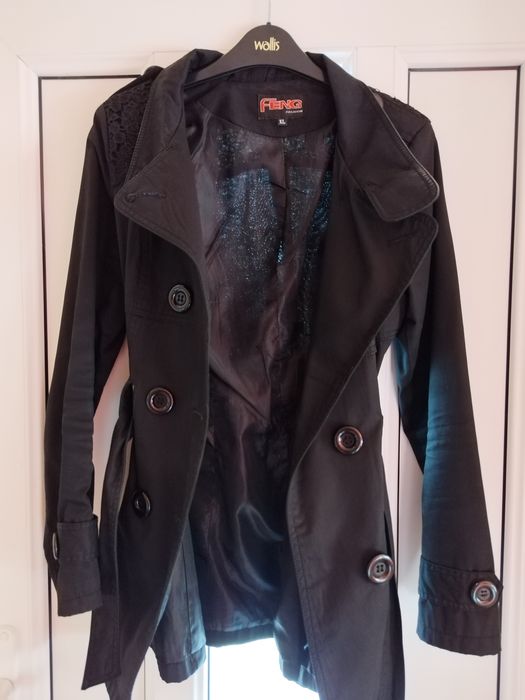 Trench negru damă