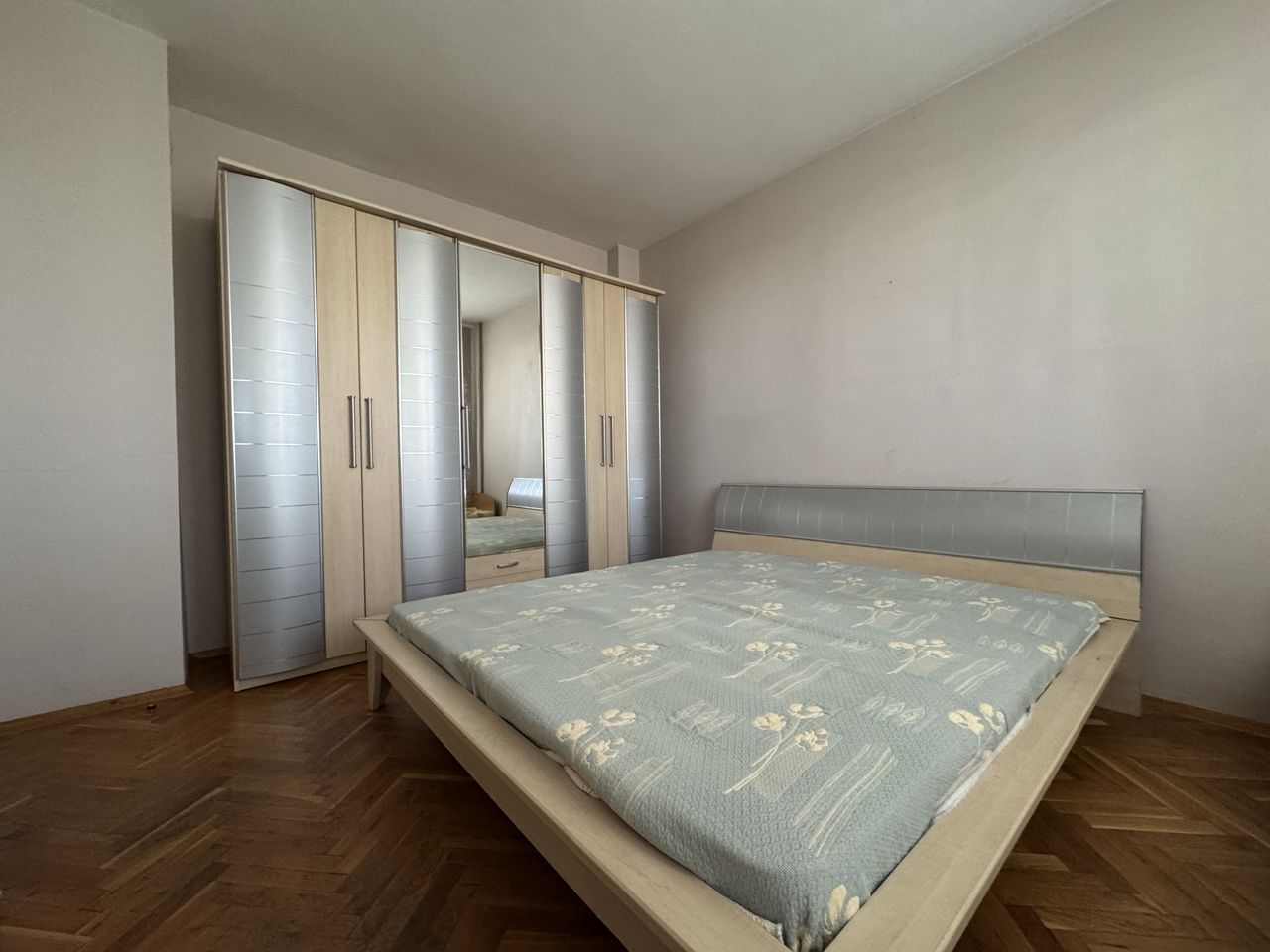 Дава се под наем Тристаен апартамент в Казанлък - 100 кв.м за 306 € - Снимка #5