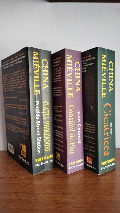 China Mieville – Trilogia Noul Crobuzon  (3 vol)