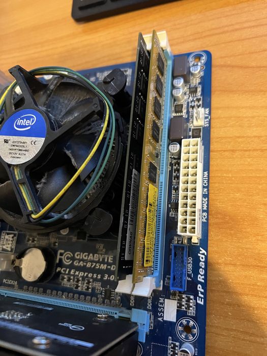 Vand placa baza kit i7 2600k
