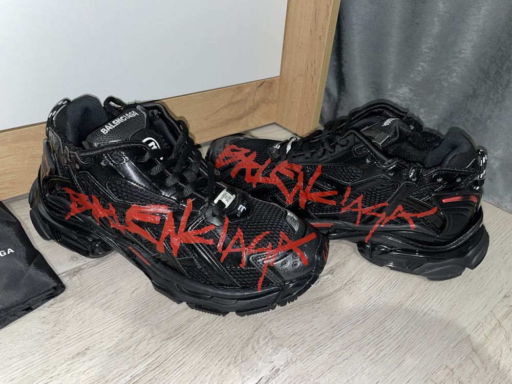 Обувки Balenciaga Runner Graffiti