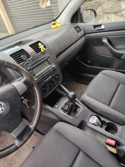 Golf 5 an octombrie 2004, 1,4benzina