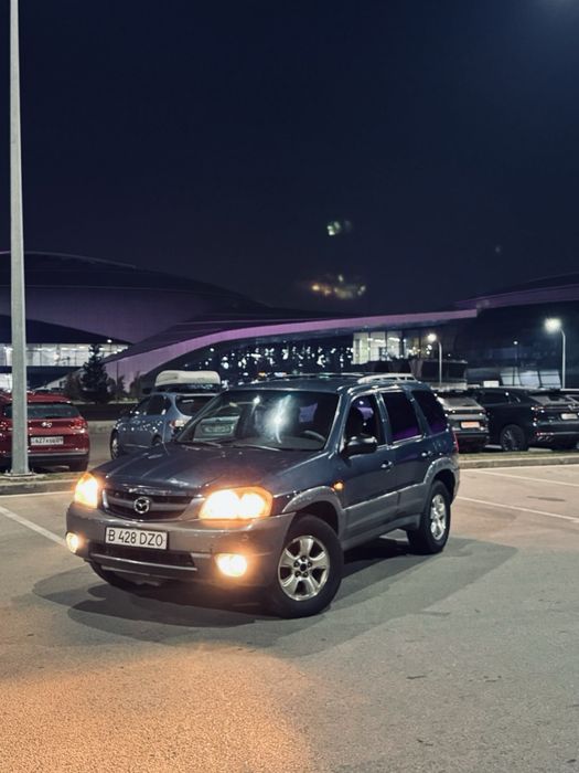 Mazds Tribute 2001 год срочно торг есть