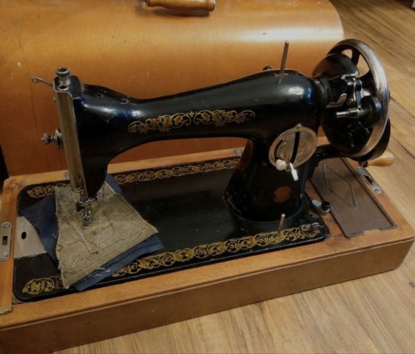 Швейная машина