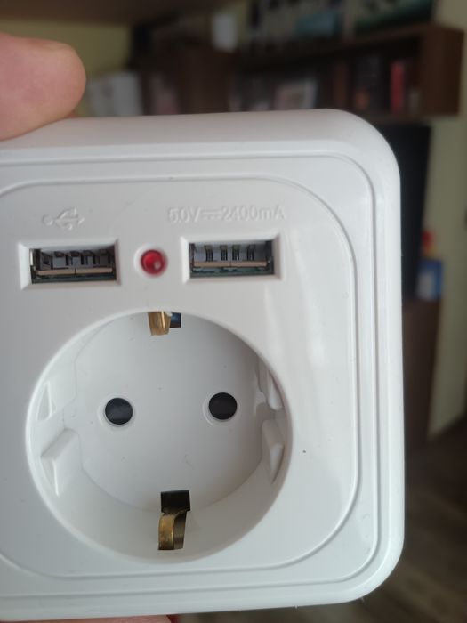 Нови шуко контакти с 2хUSB-A 5V-2400mA