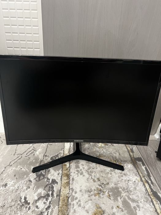Продаю Led монитор Samsung (выгнутый)